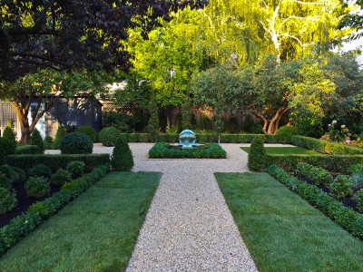 Kingsbury Garden Designs Aqualens