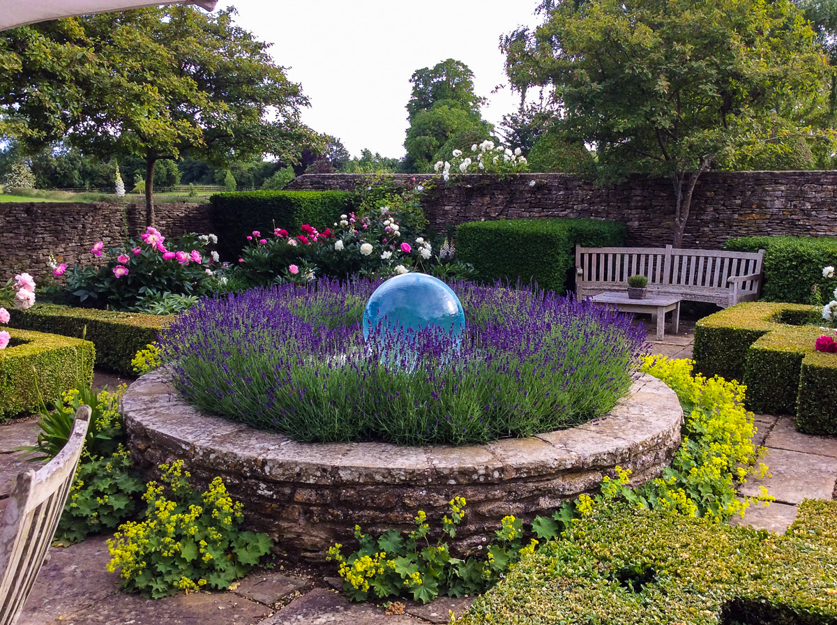 English Garden Sphere Fountain