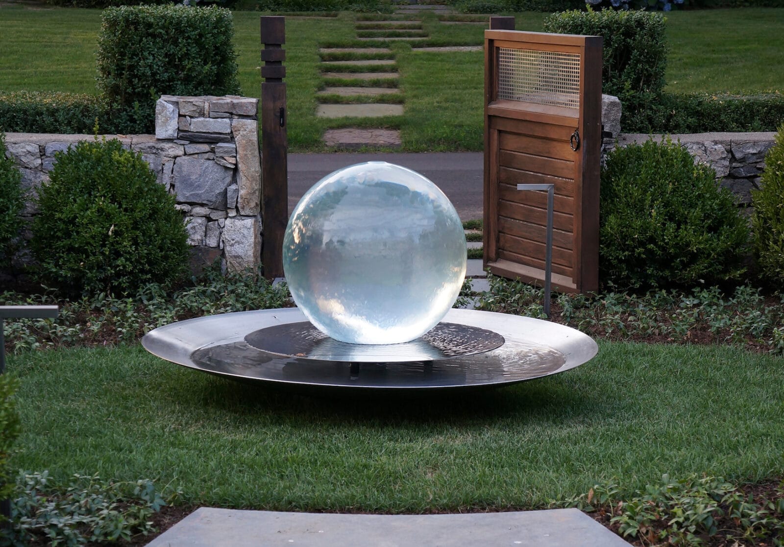 ROUND GLASS FOUNTAIN Allison Armour Sphere Fountain