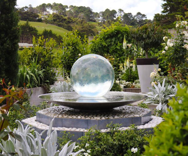 aqualens-sphere-fountain-pedestal