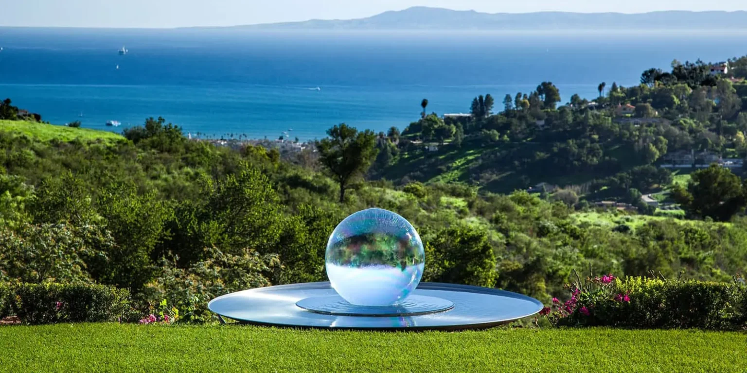 Aqualens Sphere Fountain Ocean Backdrop