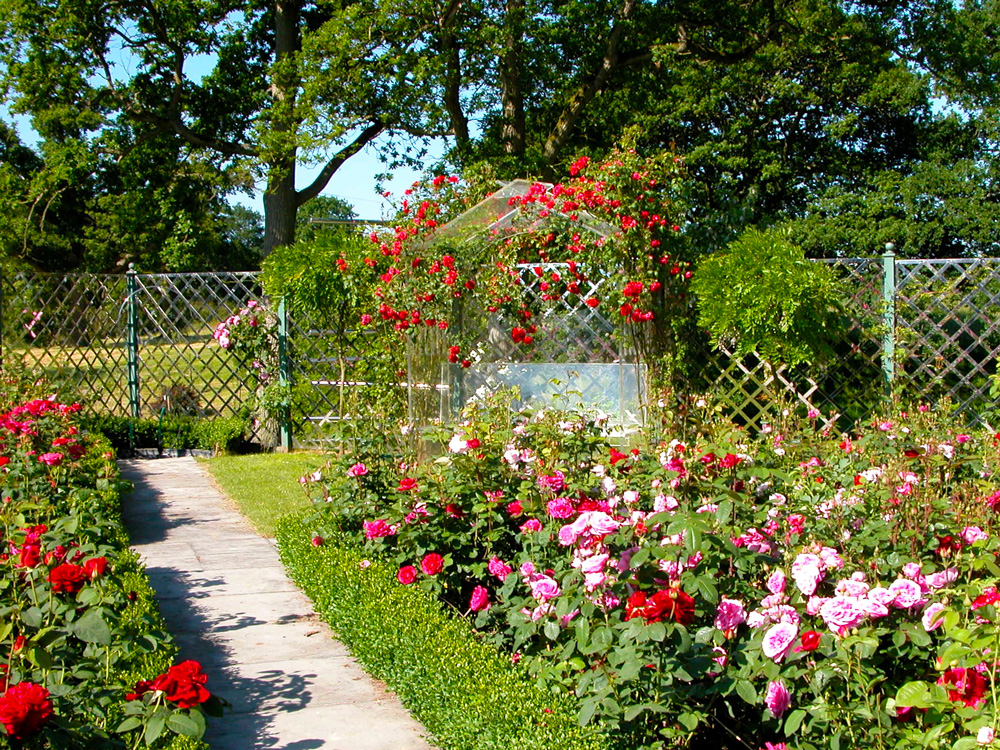 Clear Lucite Summerhouse